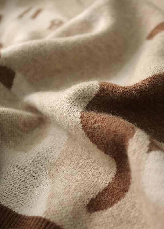 Classic Vintage Sweater with a Flattering Fit