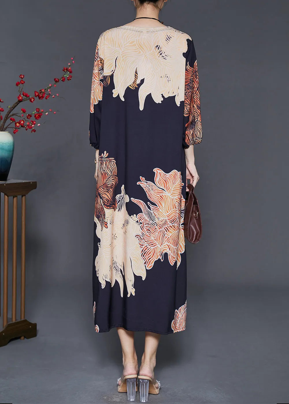 Classic Vintage Dress with a Flattering Fit