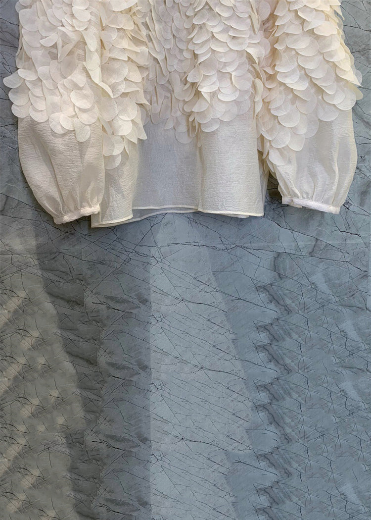 Effortlessly Elegant Shirt with a Timeless Design