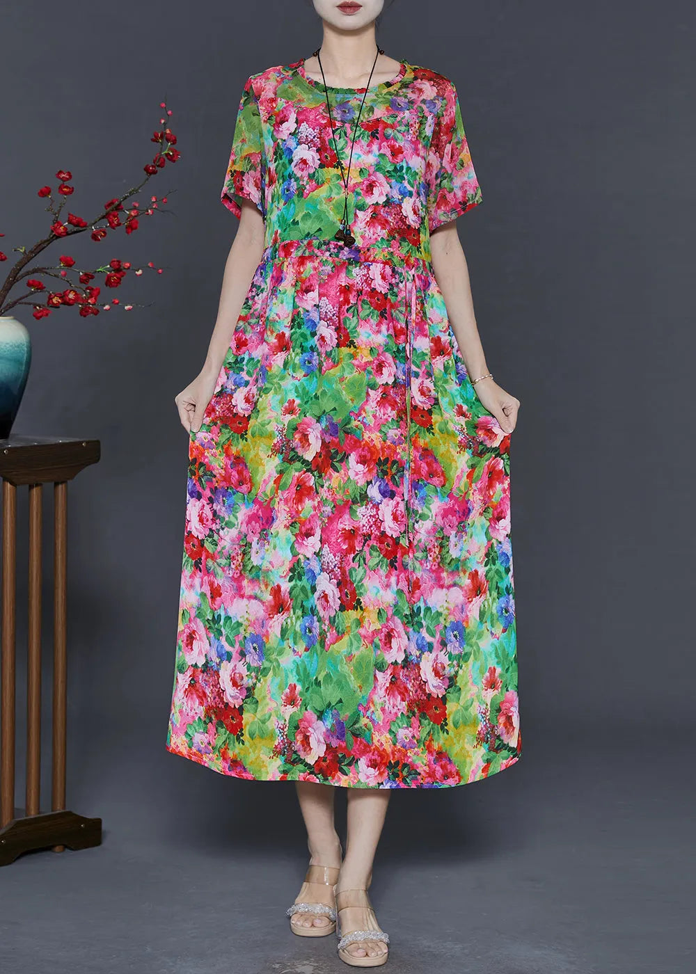 Beautifully Crafted Dress in a Classic Style