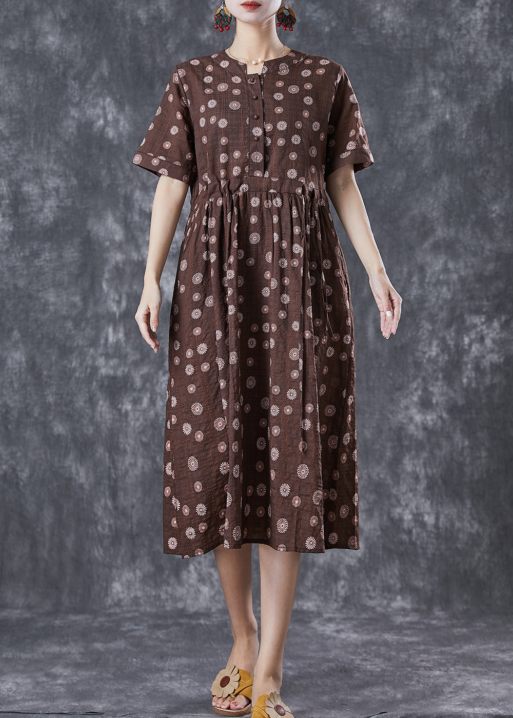 Beautifully Crafted Dress in a Classic Style