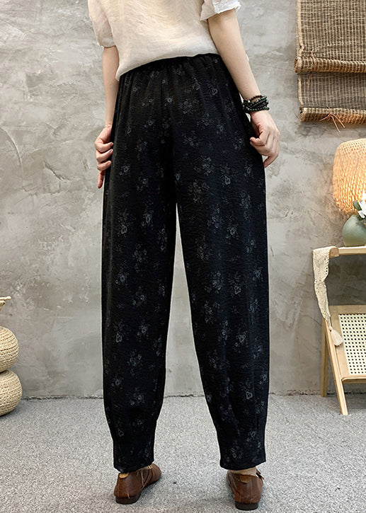 Well Tailored Pants with a Graceful Silhouette