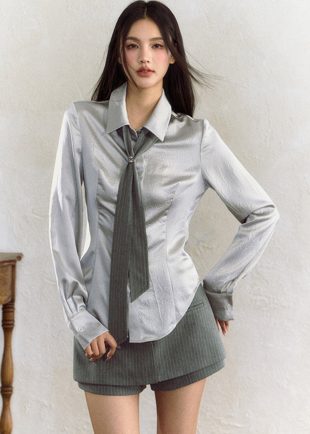 Classic Vintage Shirt with a Flattering Fit
