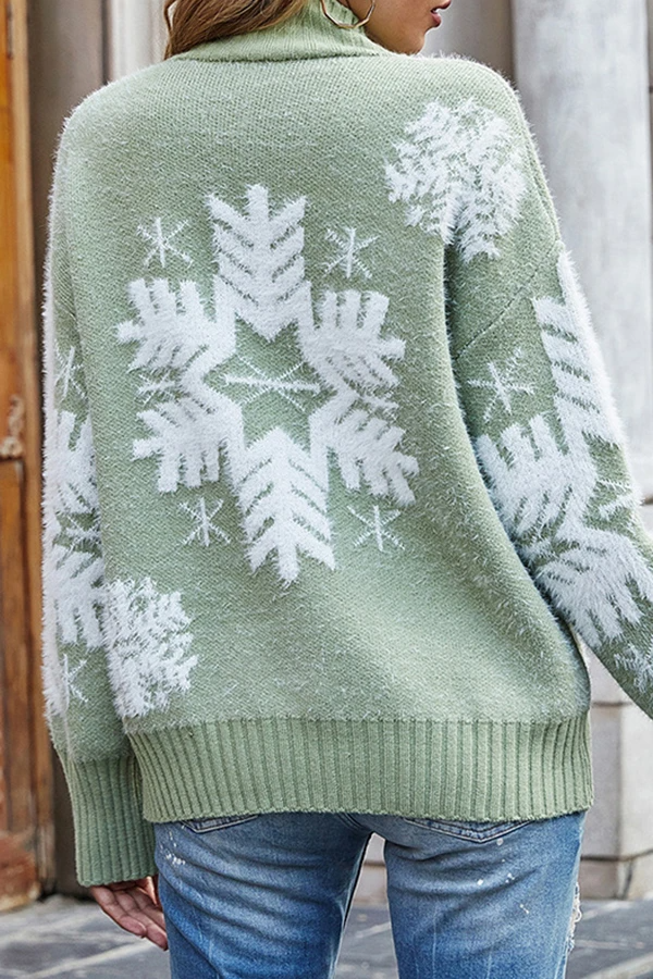 Classic Vintage Sweater with a Flattering Fit