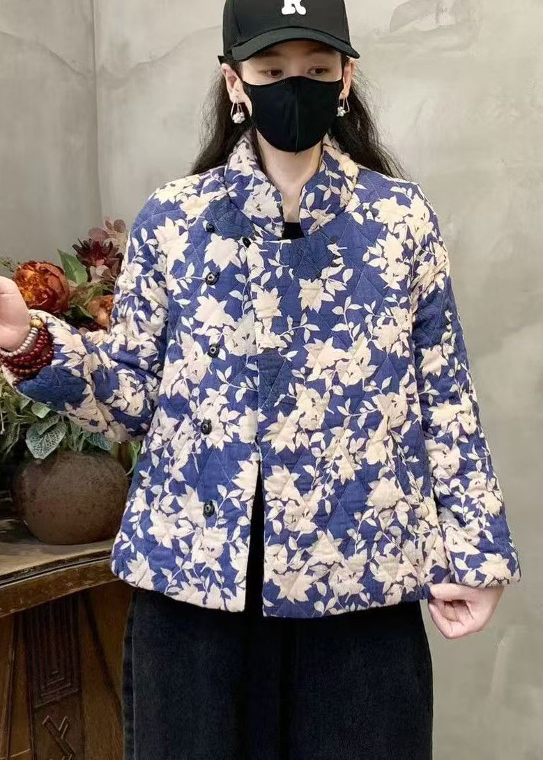 Elegantly Styled Coat for Everyday Wear