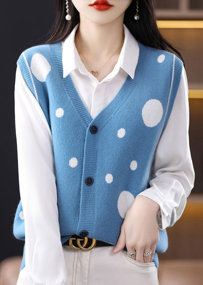 Polished Top with an Effortless Classic Look