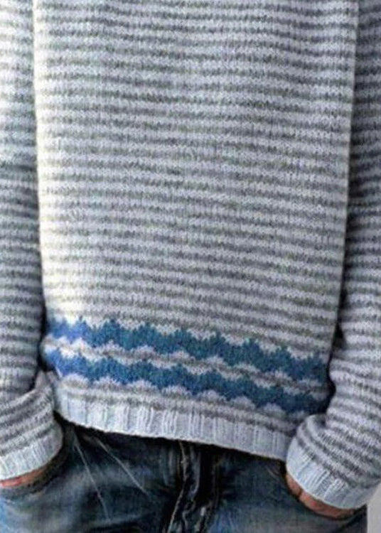 Well Tailored Sweater with a Graceful Silhouette