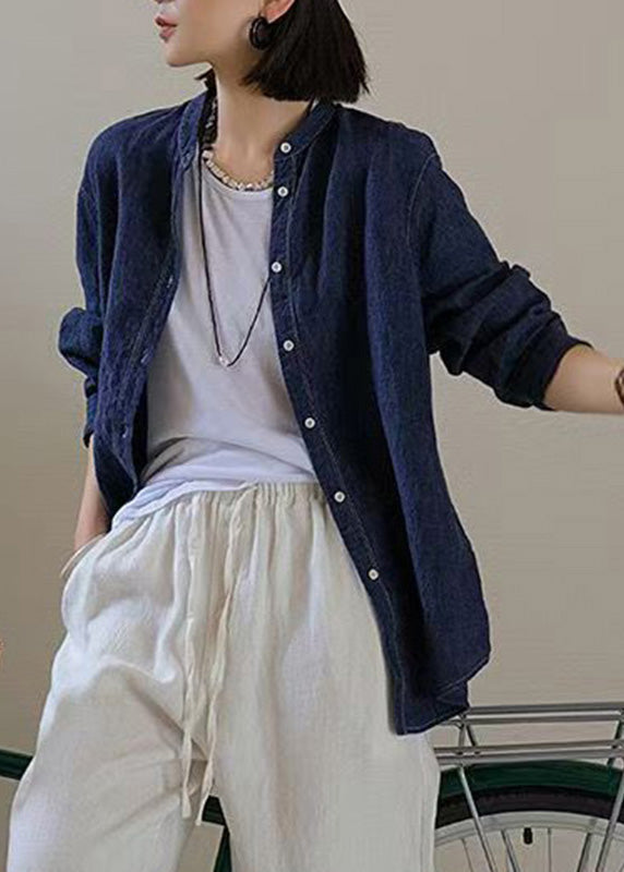 Well Tailored Coat with a Graceful Silhouette