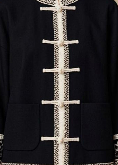 Gracefully Styled Coat for Any Occasion