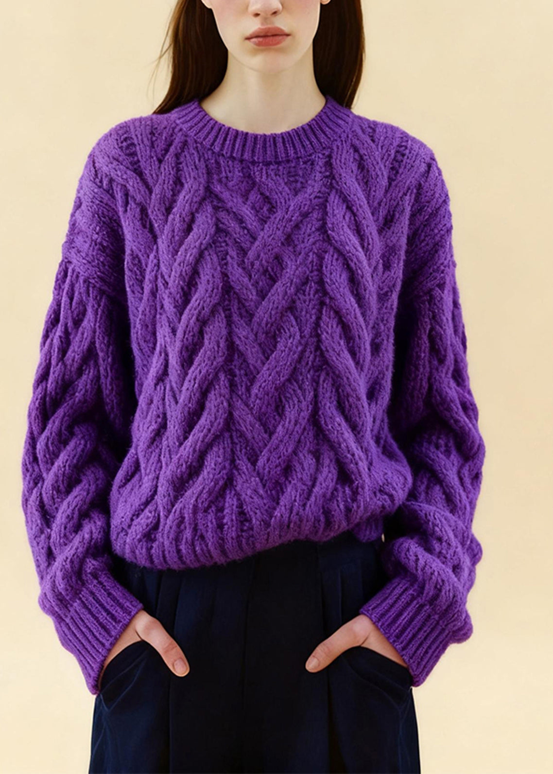 Well Tailored Sweater with a Graceful Silhouette