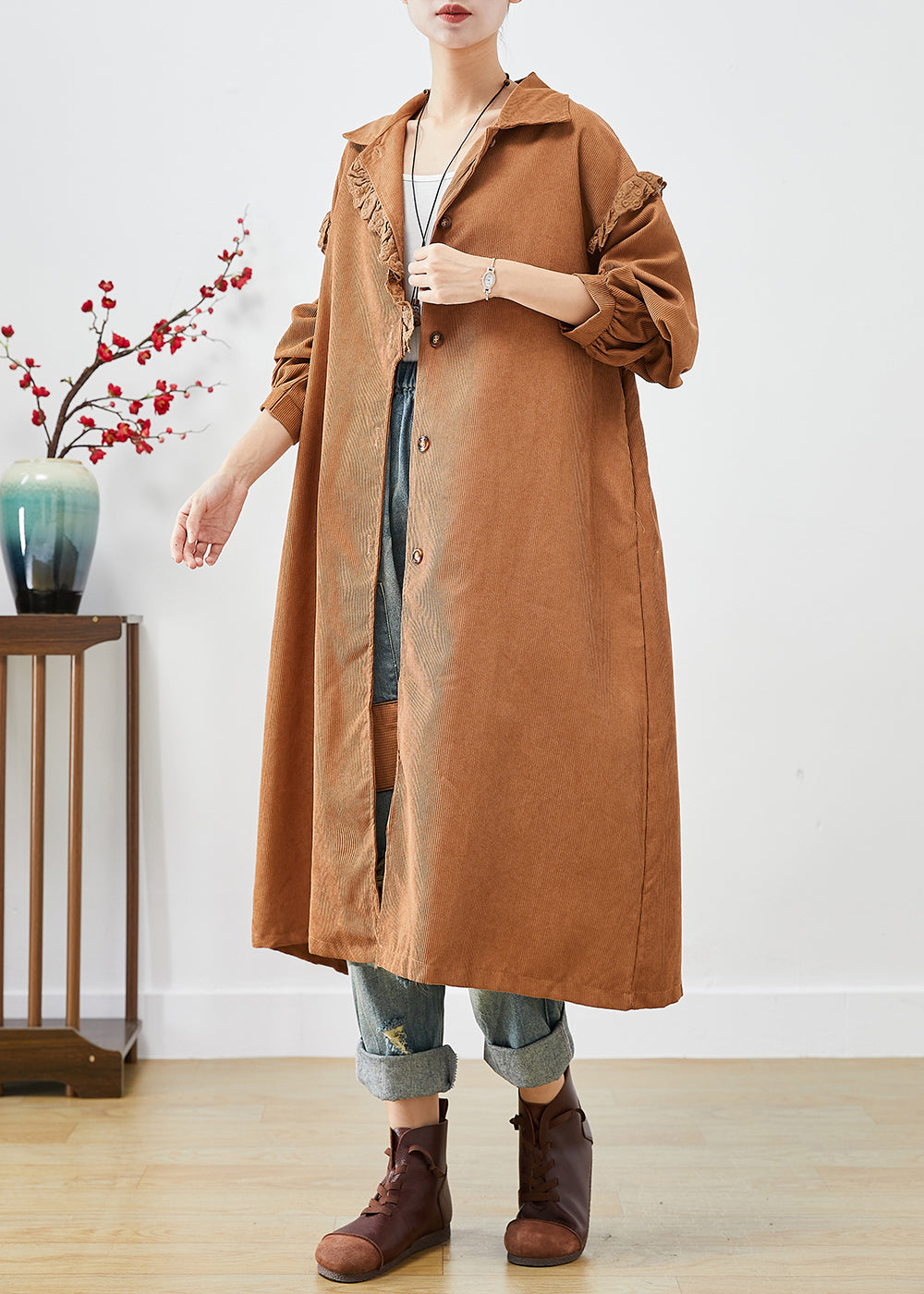 Beautifully Finished Coat in a Timeless Design