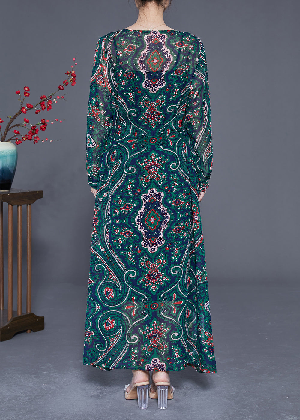 Gracefully Styled Cardigan for Any Occasion
