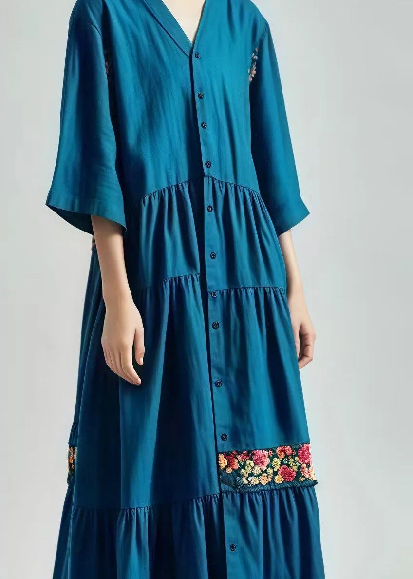 Beautifully Finished Dress in a Timeless Design