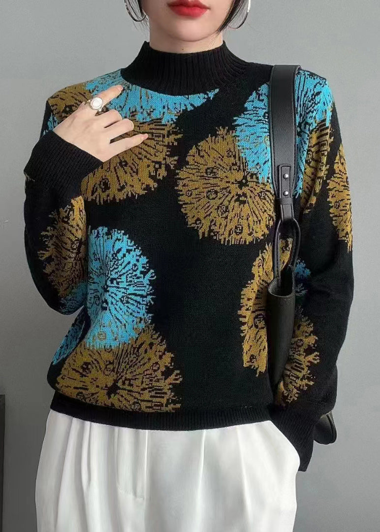 Well Tailored Top with a Graceful Silhouette