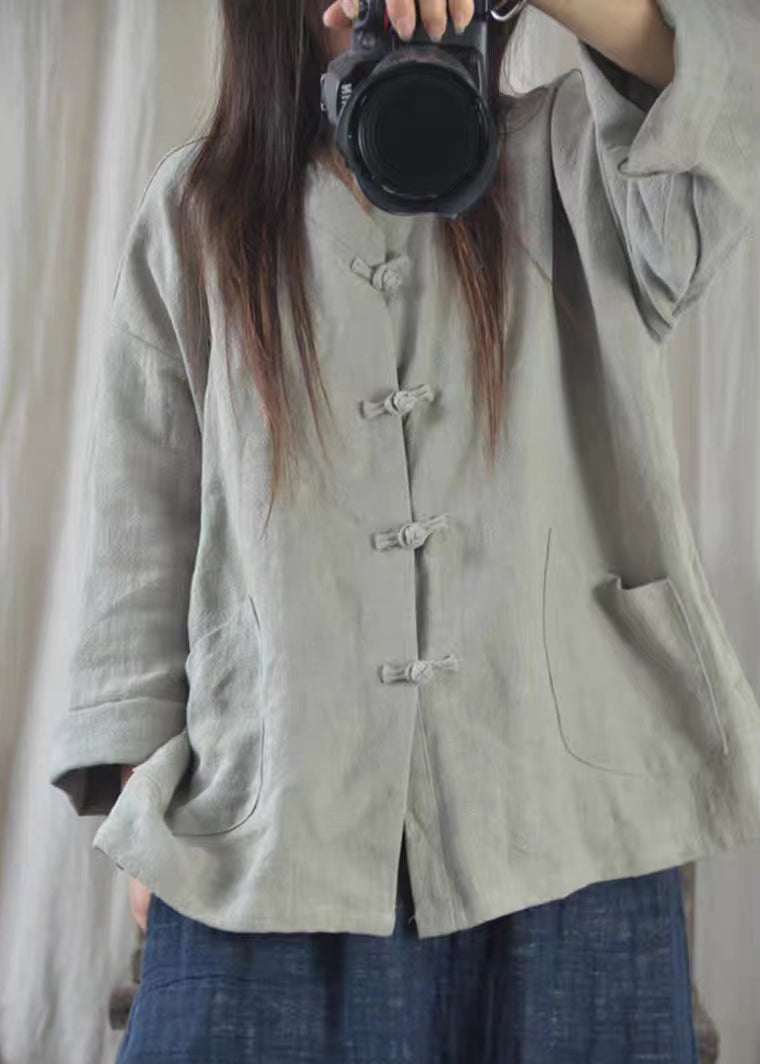Well Tailored Shirt with a Graceful Silhouette