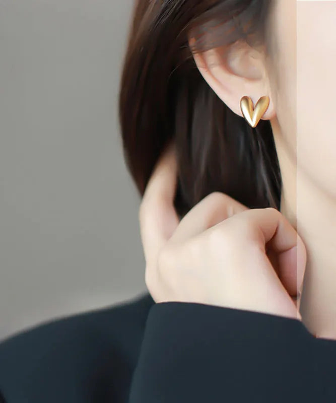 Stunning Gold Earring for Daily Wear