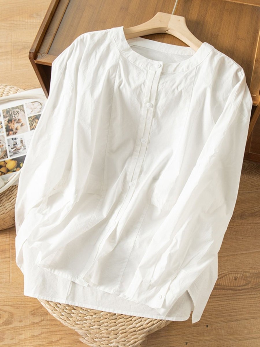 Classic Vintage Shirt with a Flattering Fit
