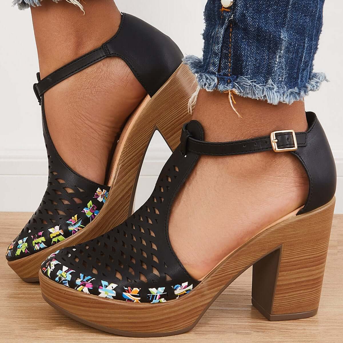 Classic Orthopedic Sandals with Timeless Style