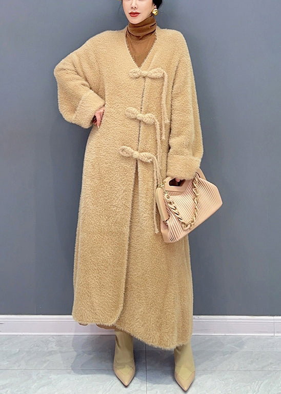 Sophisticated Coat with a Clean Classic Look