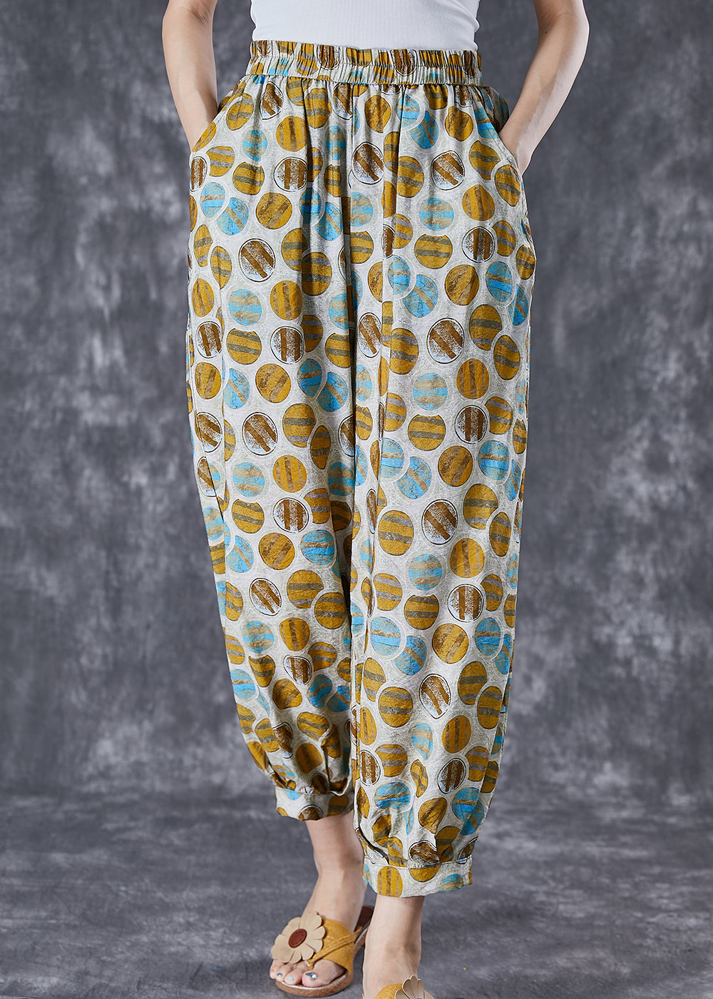 Well Tailored Pants with a Graceful Silhouette