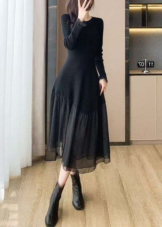 Well Tailored Sweater with a Graceful Silhouette
