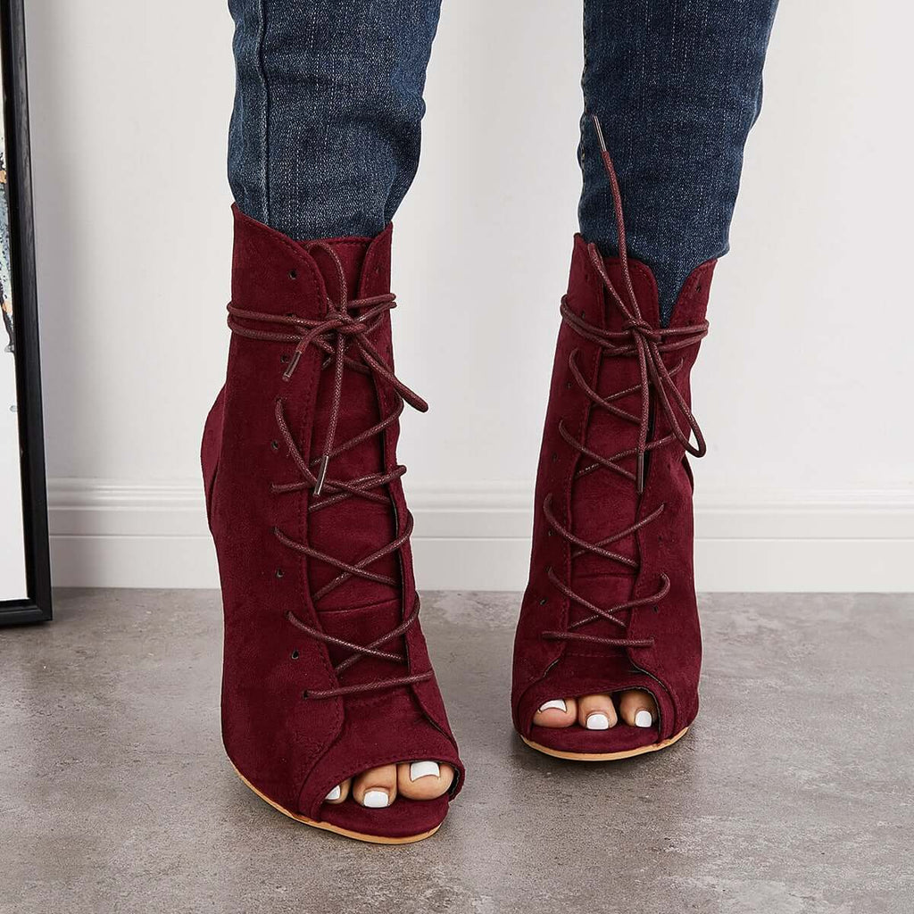 Graceful Orthopedic Boots for Modern Look