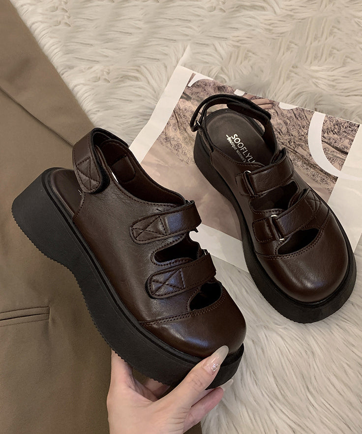 Graceful Orthopedic Sandals for Modern Look