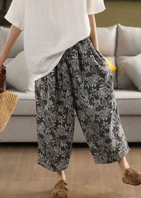 Well Tailored Pants with a Graceful Silhouette