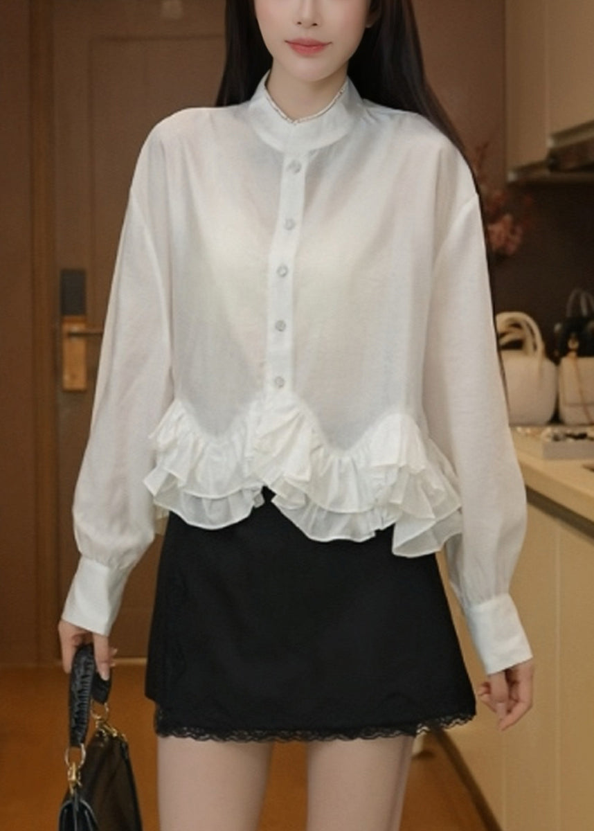 Sophisticated Blouse with a Clean Classic Look