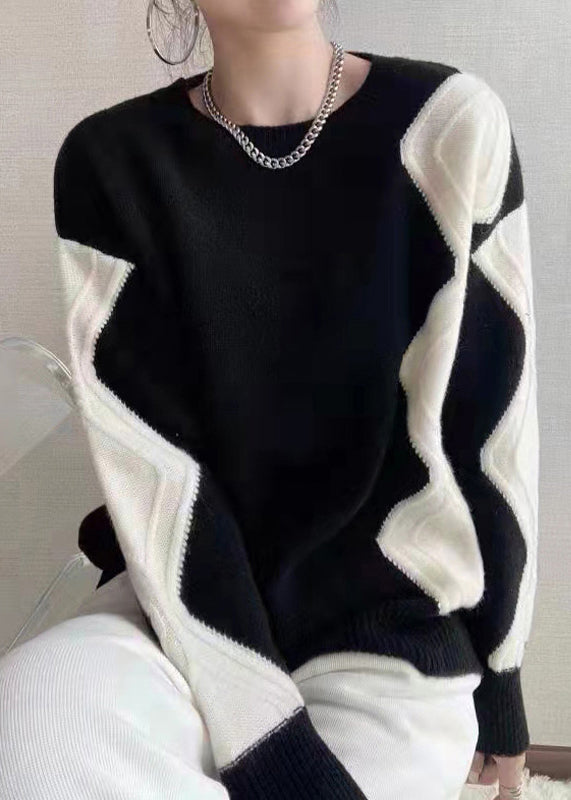 Effortlessly Elegant Sweater with a Timeless Design