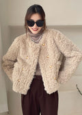 Beautifully Finished Coat in a Timeless Design
