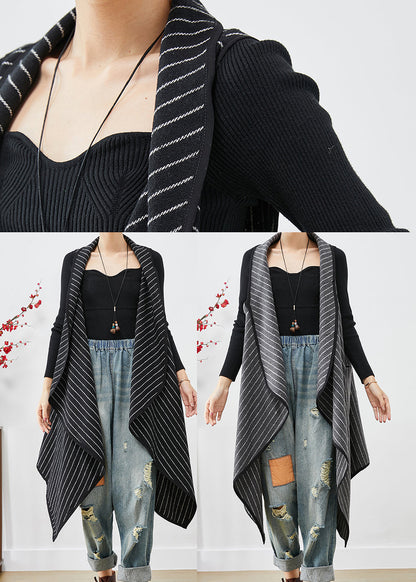 Effortlessly Elegant Garment with a Timeless Design
