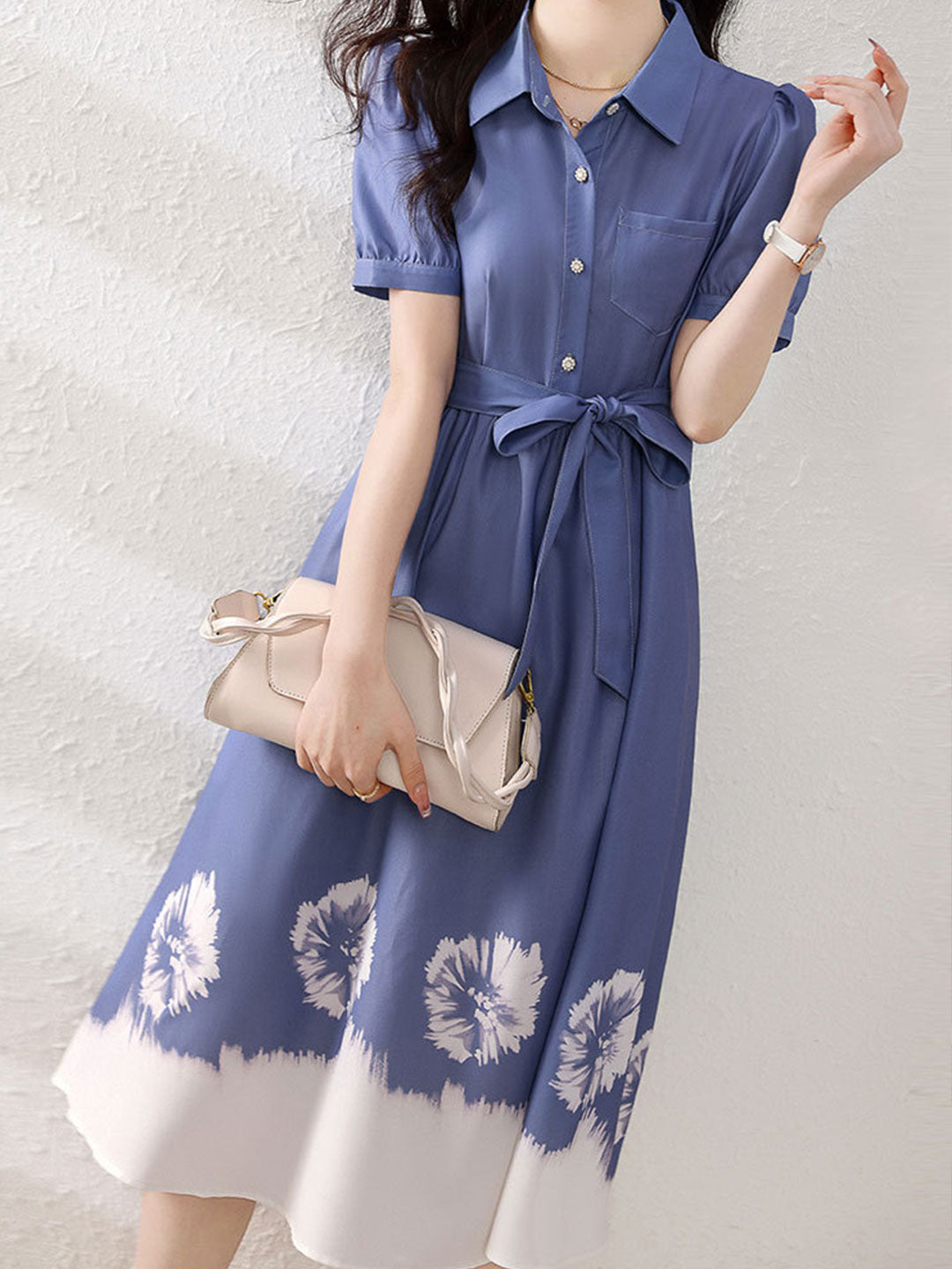 Beautifully Finished Dress in a Timeless Design