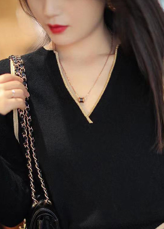 A Vintage Style Top with Delicate Timeless Details