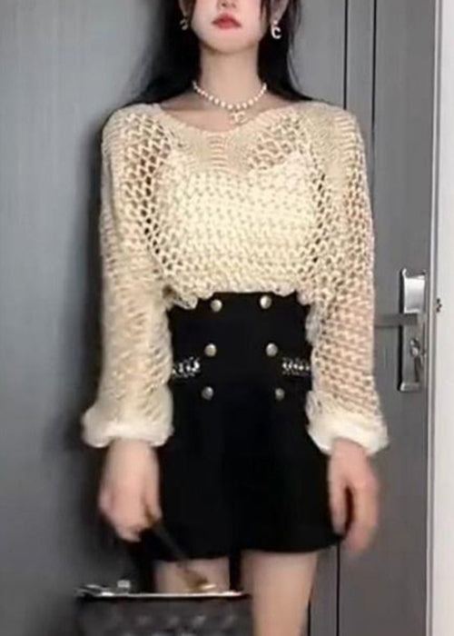 Well Tailored Sweater with a Graceful Silhouette