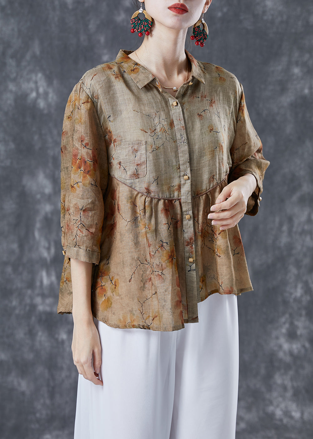 Classic Vintage Shirt with a Flattering Fit
