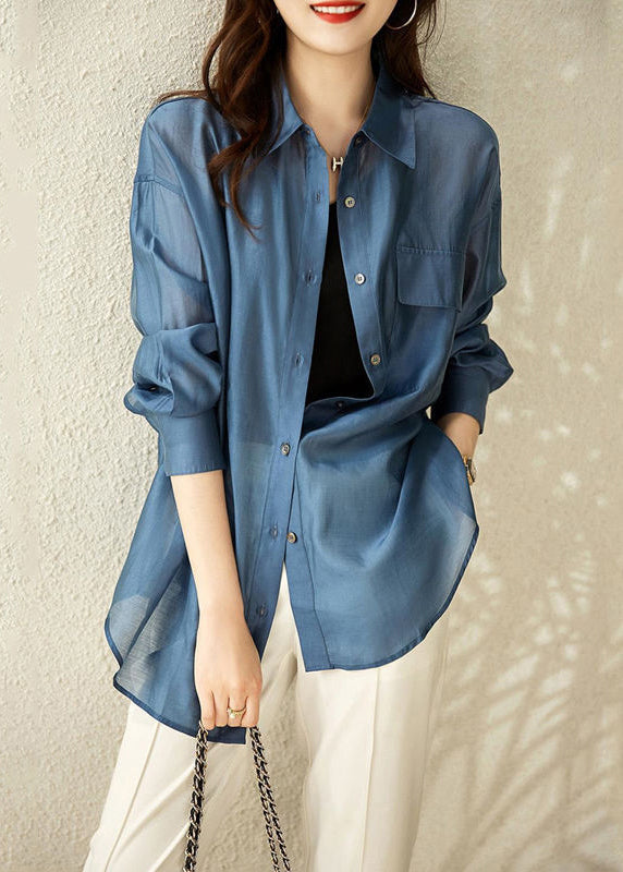 Classic Vintage Shirt with a Flattering Fit