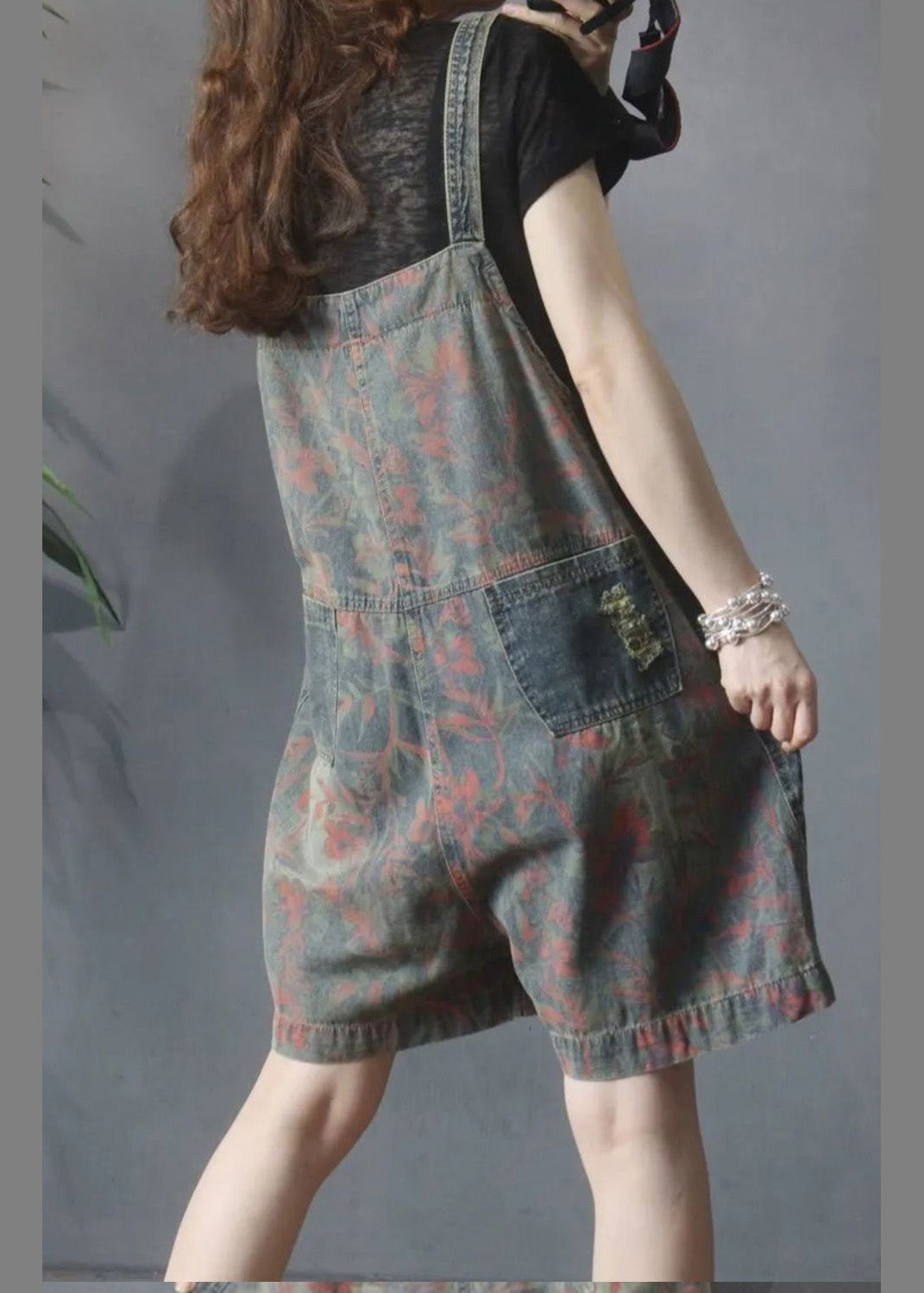 Sophisticated Garment with a Clean Classic Look