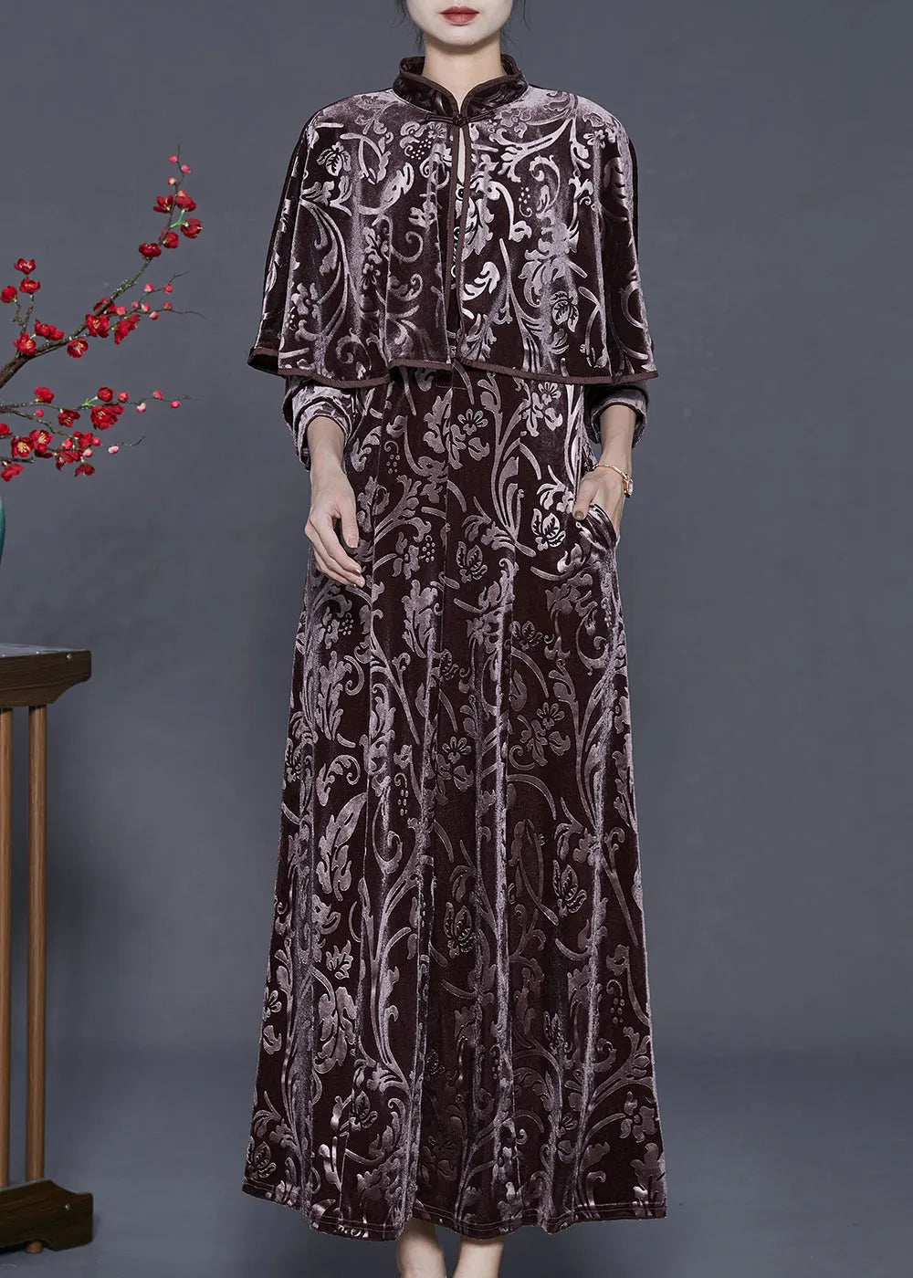 Classic Vintage Dress with a Flattering Fit