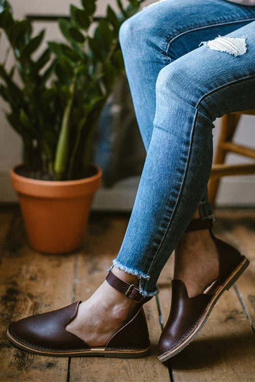 Graceful Orthopedic Flats for Modern Look