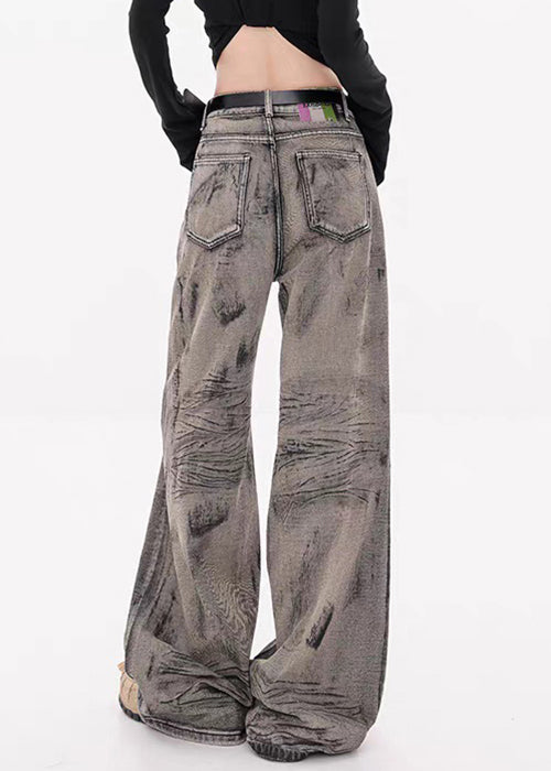 Effortlessly Elegant Pants with a Timeless Design