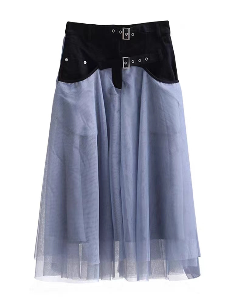 Effortlessly Elegant Garment with a Timeless Design