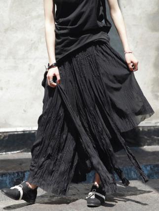 Effortlessly Elegant Garment with a Timeless Design