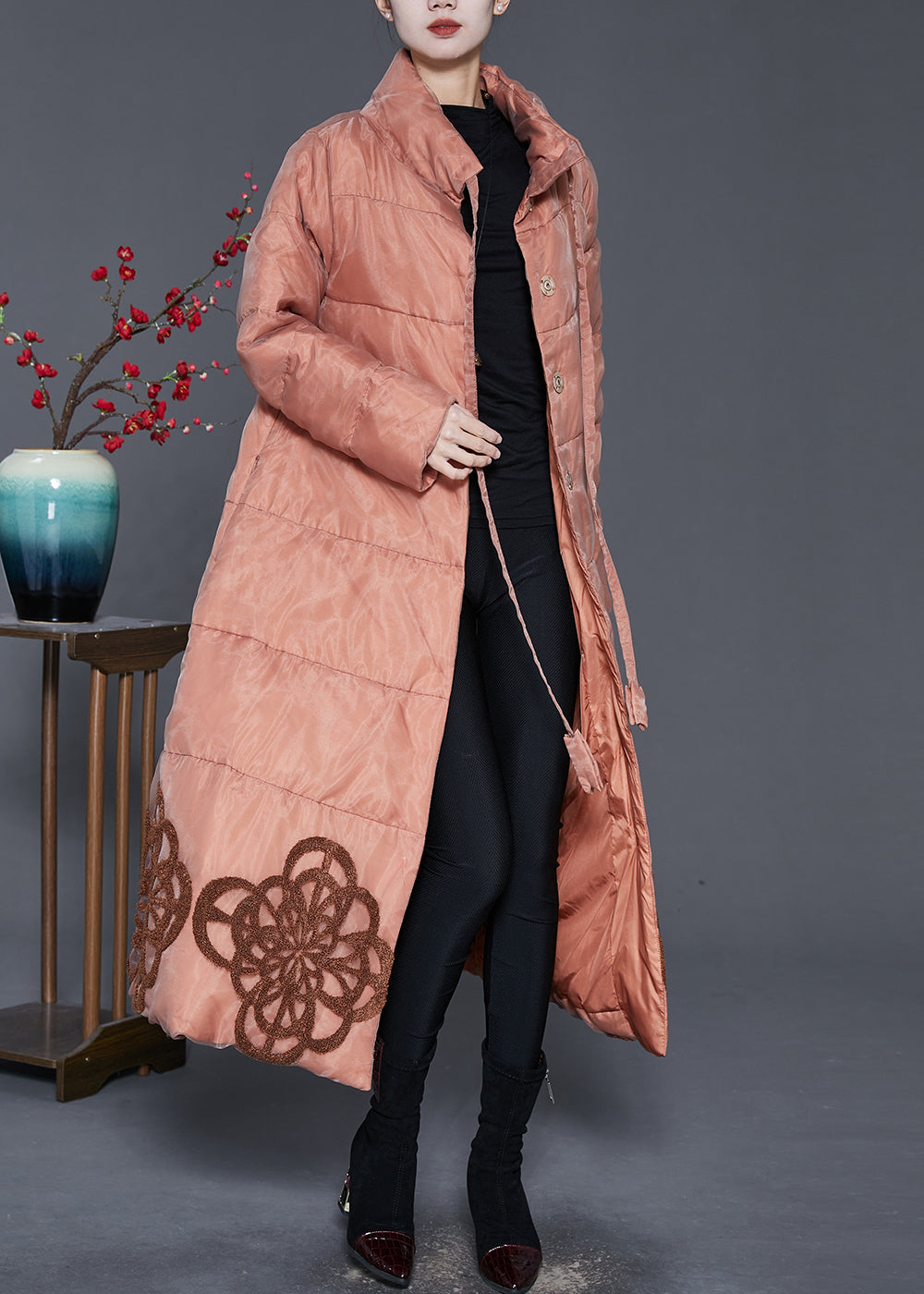 Well Tailored Jacket with a Graceful Silhouette