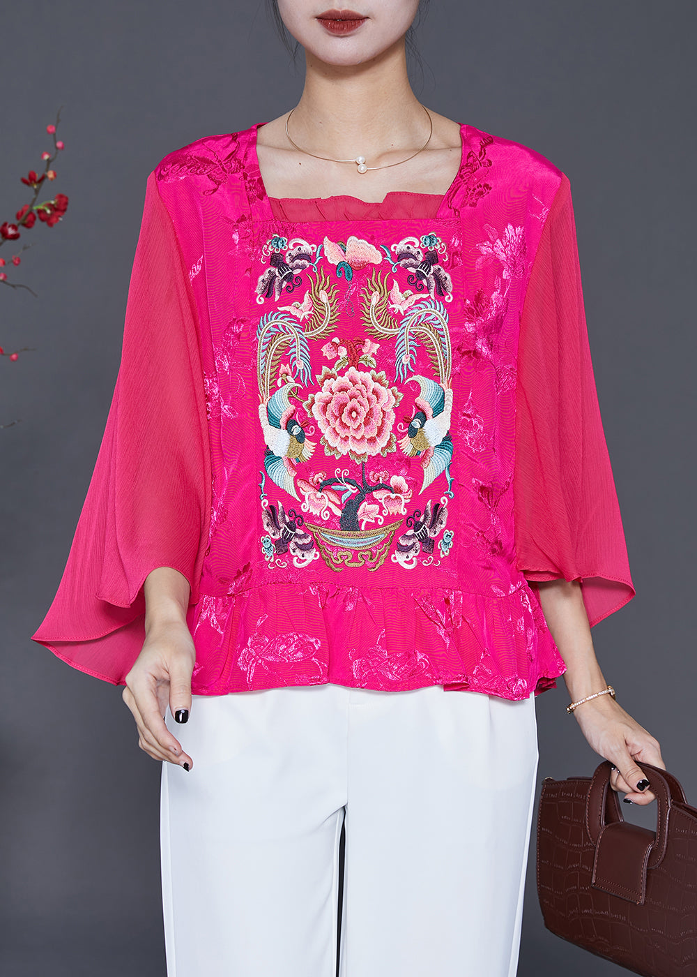 Classic Vintage Blouse with a Flattering Fit