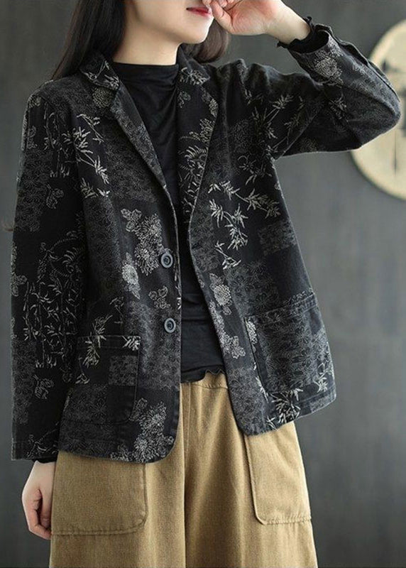 Classic Vintage Coat with a Flattering Fit