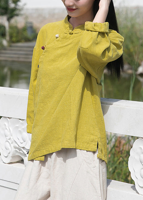 Well Tailored Top with a Graceful Silhouette