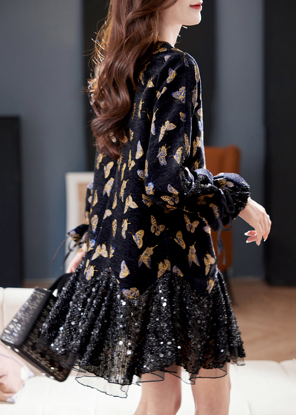 Well Tailored Dress with a Graceful Silhouette