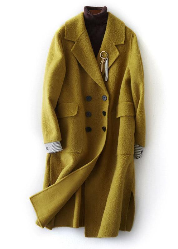 Classic Vintage & Enduringly Stylish Coat
