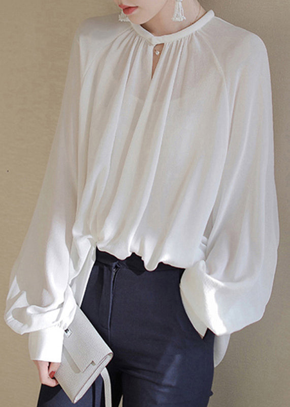 Beautifully Crafted Blouse in a Classic Style
